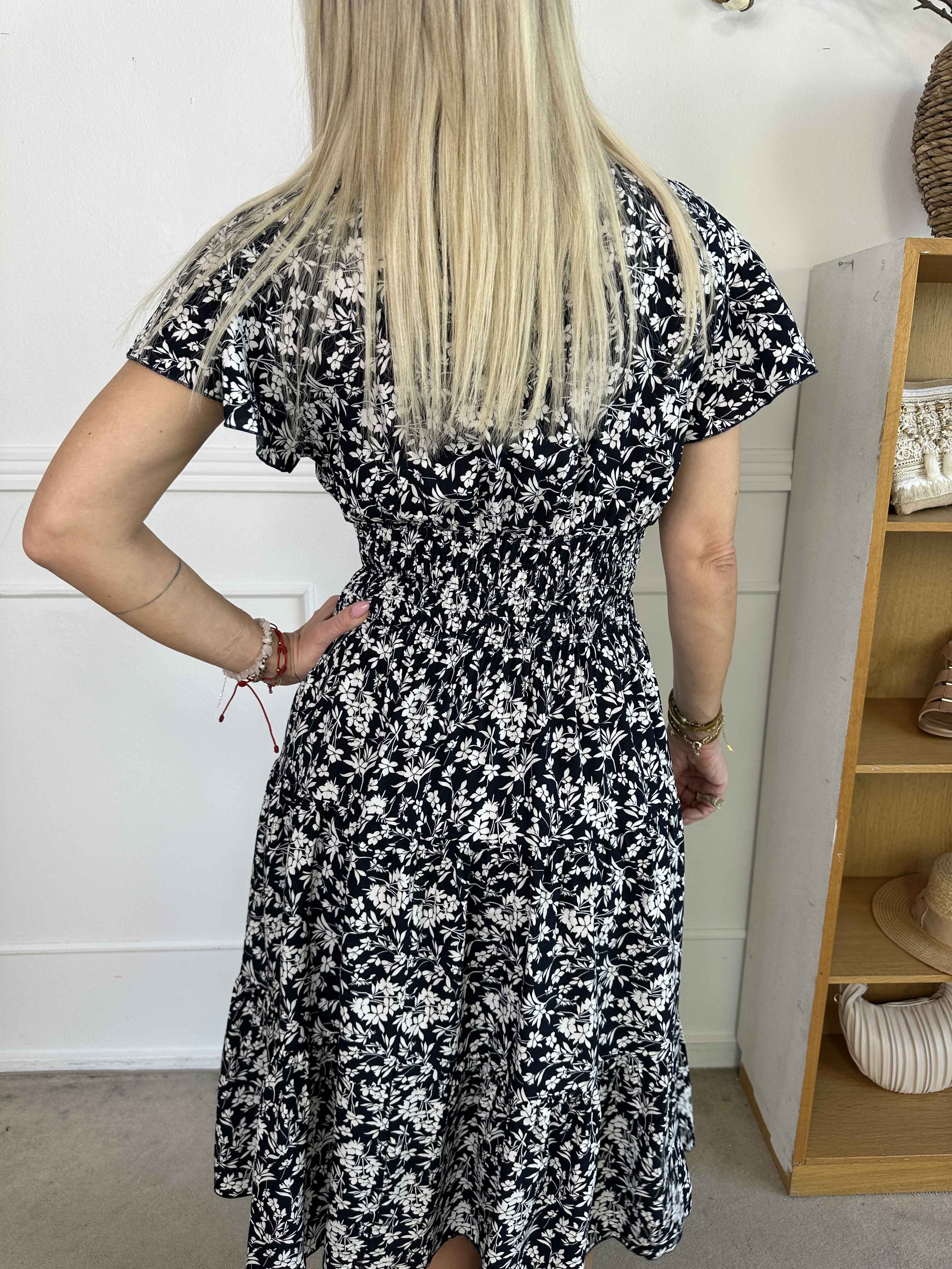 Ziza - Sød sommerkjole i viskose med pynteknapper